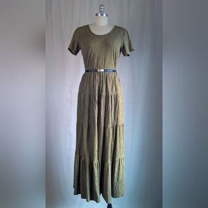 Chelsea & Theodore Elegant Olive Green Knit Tiered Maxi Dress - Size L